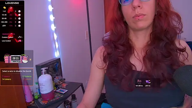 Snapshot of thecherry_Paulette chatting on April 1, 2026, 5:10 pm thecherry Paulette online show from April 1, 2026, 5:10 pm