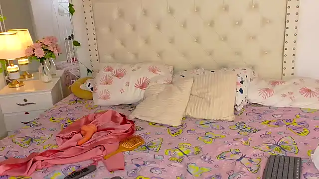 Snapshot of Ariana_girlhots chatting on March 26, 2026, 7:34 pm Ariana girlhots online show from March 26, 2026, 7:34 pm