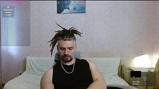 Aestheticguy101 online show from June 3, 2026, 2:33 pm