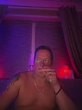 Snapshot of BasedCoook chatting on October 18, 2025, 11:29 pm BasedCoook online show from October 18, 2025, 11:29 pm