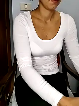 Snapshot of megan2021 chatting on September 11, 2025, 7:41 am megan2021 online show from September 11, 2025, 7:41 am