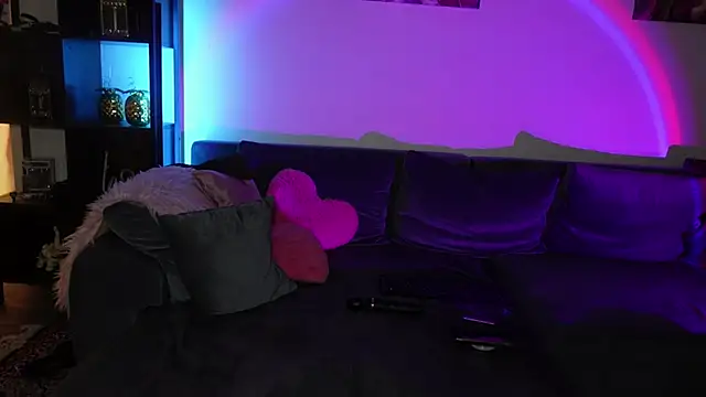 LexiCoco online show from February 1, 2025, 5:16 pm