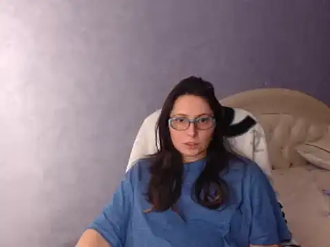 Snapshot of LisaAngel23 chatting on March 5, 2025, 7:17 pm LisaAngel23 online show from March 5, 2025, 7:17 pm