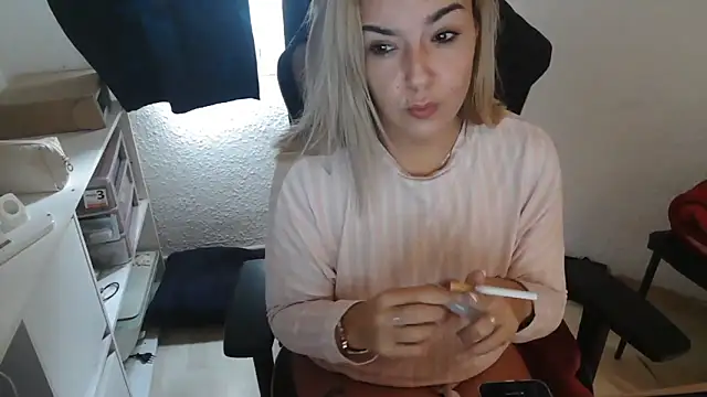 bekka   online show from November 11, 2025, 10:32 am