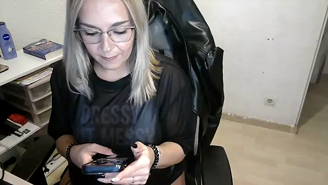 bekka   online show from February 28, 2026, 8:19 pm