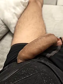 Snapshot of QuietBoy chatting on April 13, 2026, 12:42 pm QuietBoy online show from April 13, 2026, 12:42 pm