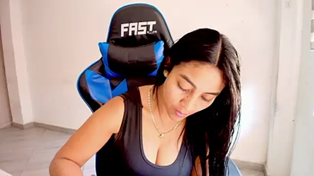 Snapshot of sophiax-x chatting on March 2, 2026, 2:46 pm sophiax-x online show from March 2, 2026, 2:46 pm