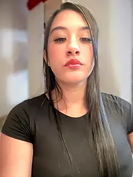 seraphine23 online show from November 23, 2025, 12:42 am