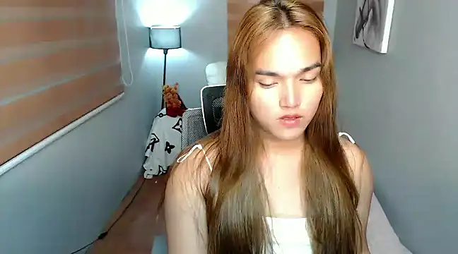 MoaningKylie online show from December 6, 2024, 1:49 pm