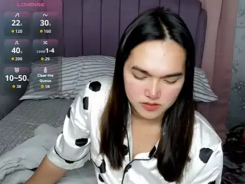 MoaningKylie online show from March 12, 2026, 3:56 am