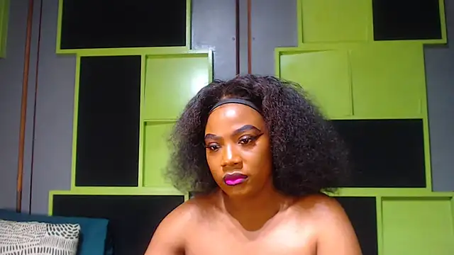 SexyAssDivaxxx online show from September 15, 2025, 5:52 am