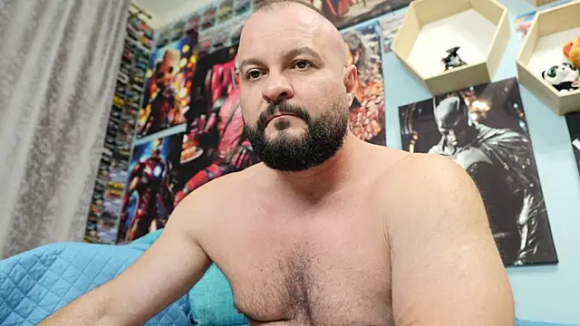 Snapshot of Muscle_Bear chatting on September 13, 2025, 1:00 pm Muscle Bear online show from September 13, 2025, 1:00 pm