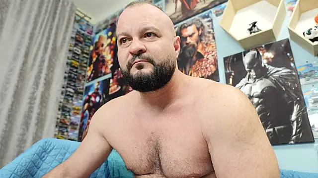 Snapshot of Muscle_Bear chatting on October 11, 2025, 5:30 am Muscle Bear online show from October 11, 2025, 5:30 am