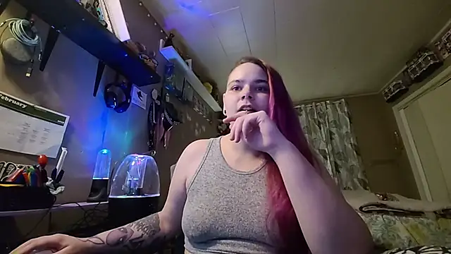 Snapshot of Randomness440 chatting on February 21, 2025, 11:54 pm Randomness440 online show from February 21, 2025, 11:54 pm