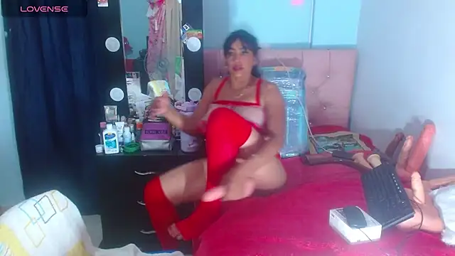 Alexaqueen1 online show from May 16, 2026, 11:48 pm