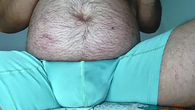 Snapshot of ChubbyLatin_ chatting on February 17, 2026, 12:02 pm ChubbyLatin online show from February 17, 2026, 12:02 pm