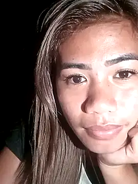 Snapshot of Cutie_body11 chatting on March 18, 2025, 12:06 pm Cutie body11 online show from March 18, 2025, 12:06 pm