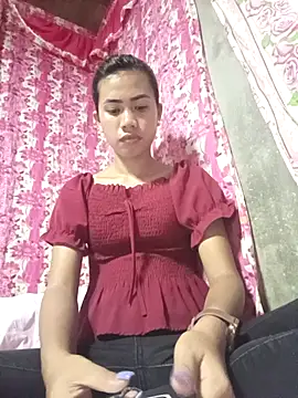 Snapshot of Cutie_body11 chatting on February 26, 2025, 1:11 pm Cutie body11 online show from February 26, 2025, 1:11 pm