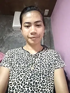 Snapshot of Cutie_body11 chatting on October 8, 2025, 10:32 pm Cutie body11 online show from October 8, 2025, 10:32 pm