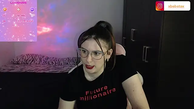 Snapshot of xxbbtaa chatting on February 20, 2025, 6:57 pm xxbbtaa online show from February 20, 2025, 6:57 pm