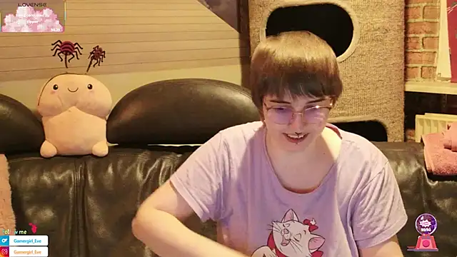 GamerGirl Eve online show from October 15, 2025, 6:05 pm