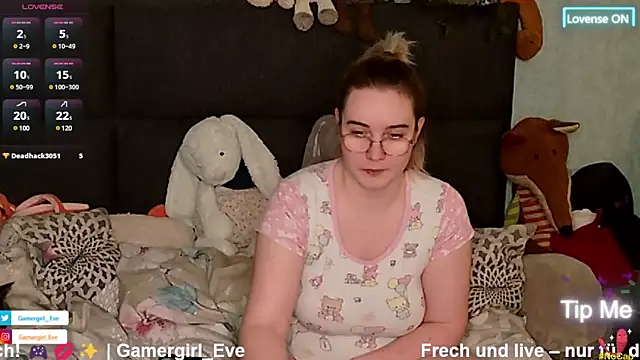 Snapshot of GamerGirl_Eve chatting on February 16, 2025, 7:27 pm GamerGirl Eve online show from February 16, 2025, 7:27 pm