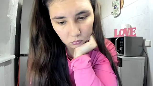 MiaMarrone online show from November 25, 2025, 3:45 pm