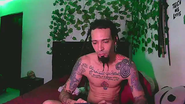 caribbeanlover1 online show from November 5, 2025, 11:13 am