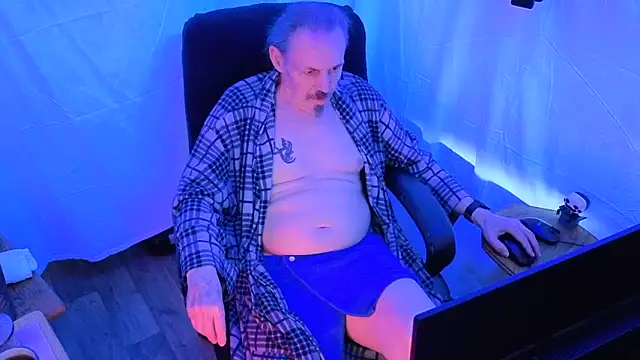 Snapshot of Richy__Rich_ chatting on March 12, 2026, 11:31 pm Richy Rich online show from March 12, 2026, 11:31 pm