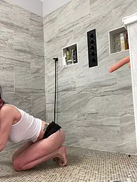 HotMomBod online show from February 17, 2026, 7:00 pm