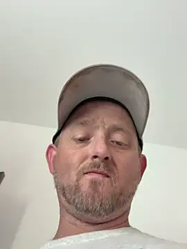 Snapshot of smokeymt420 chatting on September 10, 2025, 9:36 pm smokeymt420 online show from September 10, 2025, 9:36 pm