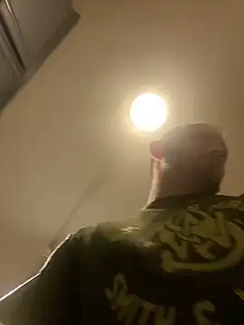 Snapshot of smokeymt420 chatting on January 31, 2025, 9:48 am smokeymt420 online show from January 31, 2025, 9:48 am