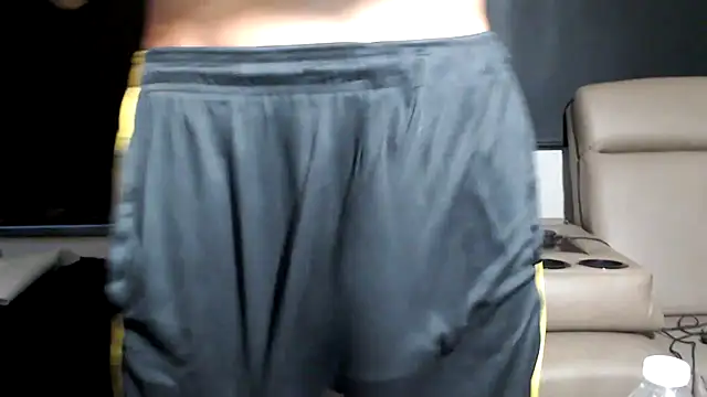 Snapshot of ThickD2C chatting on May 10, 2026, 6:43 pm ThickD2C online show from May 10, 2026, 6:43 pm