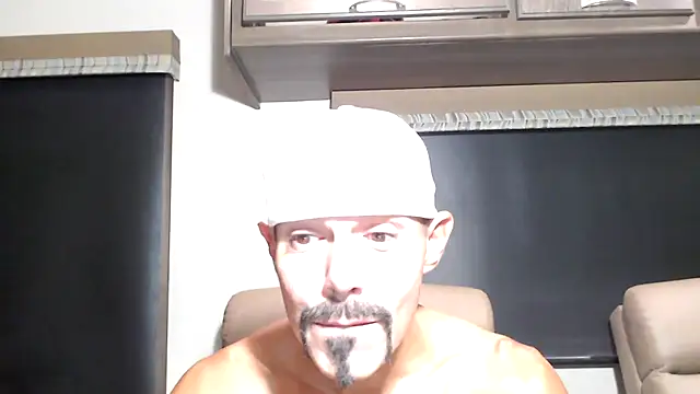 Snapshot of ThickD2C chatting on May 14, 2026, 5:10 pm ThickD2C online show from May 14, 2026, 5:10 pm