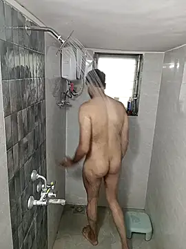 SimplyKarthik09 online show from November 5, 2025, 5:32 am