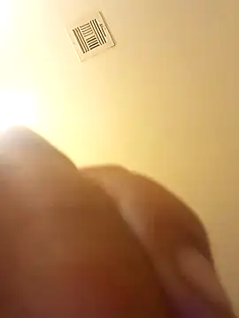 Dz702 online show from October 27, 2025, 12:06 pm