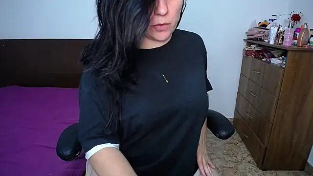 Snapshot of alexa_milsf chatting on April 16, 2026, 2:12 am alexa milsf online show from April 16, 2026, 2:12 am