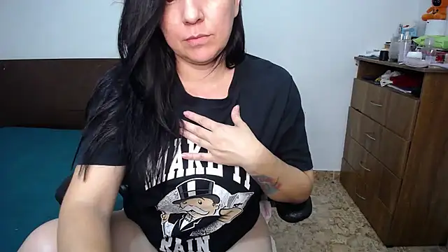 Snapshot of alexa_milsf chatting on February 11, 2026, 2:44 am alexa milsf online show from February 11, 2026, 2:44 am