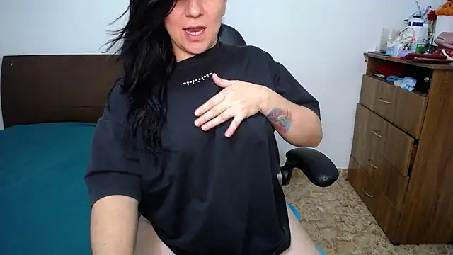 Snapshot of alexa_milsf chatting on March 21, 2026, 3:30 am alexa milsf online show from March 21, 2026, 3:30 am