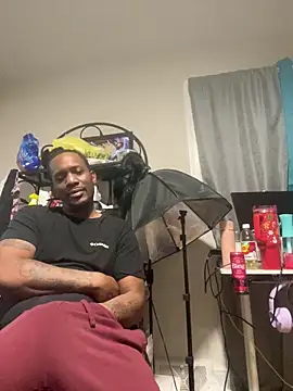 Snapshot of Makeyoucumallover chatting on February 16, 2026, 3:38 am Makeyoucumallover online show from February 16, 2026, 3:38 am