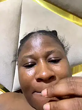 catty3232 online show from October 18, 2025, 1:18 am