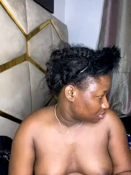 catty3232 online show from October 22, 2025, 8:52 pm