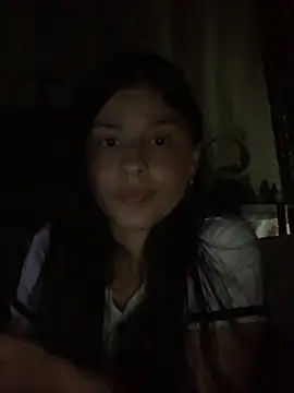 Snapshot of Estefani_32 chatting on May 26, 2026, 2:09 am Estefani 32 online show from May 26, 2026, 2:09 am