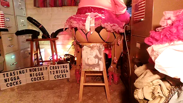 Snapshot of tgirljillforbbc chatting on April 15, 2026, 7:40 pm tgirljillforbbc online show from April 15, 2026, 7:40 pm