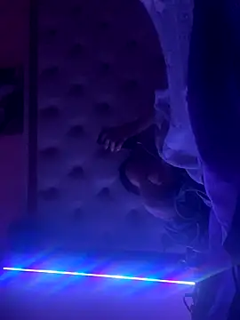 Flossy Vettie online show from October 1, 2025, 12:06 am