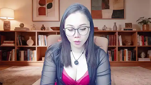 Snapshot of Giuliam chatting on April 5, 2026, 6:09 am Giuliam online show from April 5, 2026, 6:09 am