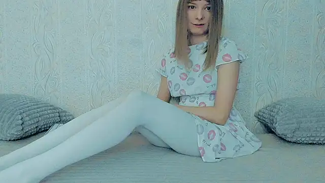 Snapshot of YourCaramel chatting on March 16, 2025, 12:33 pm YourCaramel online show from March 16, 2025, 12:33 pm