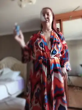 GoddessLara online show from April 5, 2026, 3:02 am