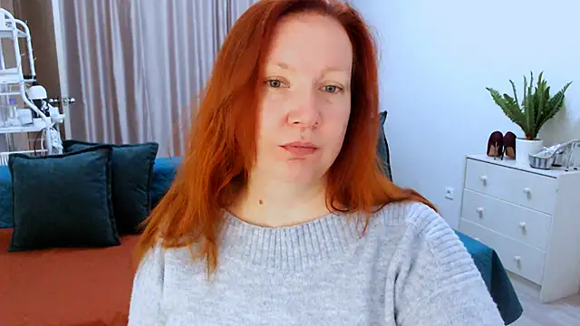 Snapshot of GoddessLara chatting on September 14, 2025, 2:56 am GoddessLara online show from September 14, 2025, 2:56 am