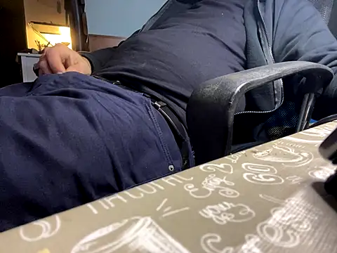 translove online show from October 18, 2025, 4:03 am